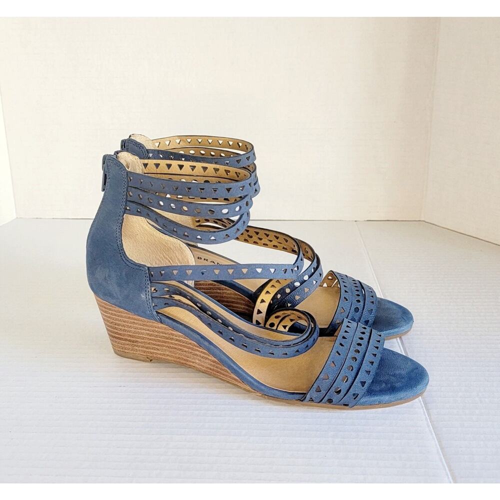 Lucky Brand Jaleela Blue wedge strappy sandals Size (8.0 M) EUC